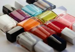 How to Stay Updated with Beauty Trends in 2024